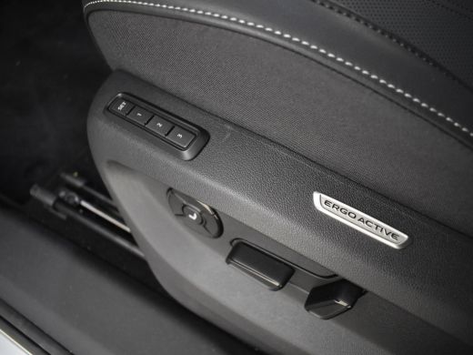 Volkswagen Tayron 1.5 eHybrid R-Line Edition | Black Edition | Panoramadak | Trekhaak ActivLease financial lease