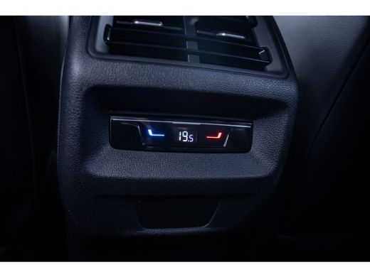 Volkswagen Tayron 1.5 TSI Life 7persoons | Achteruitrijcamera | Dodehoek detectie | Voorstoelen verwarmd ActivLease financial lease