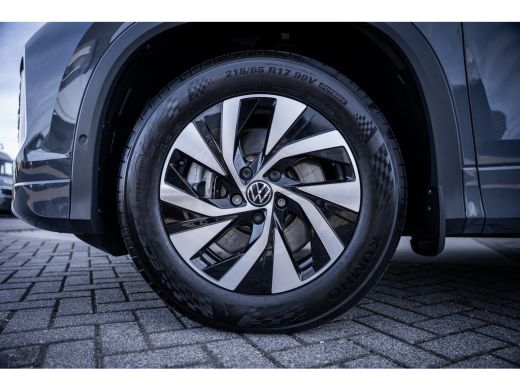 Volkswagen Tayron 1.5 TSI Life 7persoons | Achteruitrijcamera | Dodehoek detectie | Voorstoelen verwarmd ActivLease financial lease