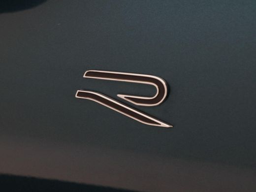 Volkswagen Tiguan 1.5 eHybrid 272 Pk Automaat R-Line | Trekhaak | Head-up | 360&deg; Camera | Stoel/Stuur Verwarming | ... ActivLease financial lease