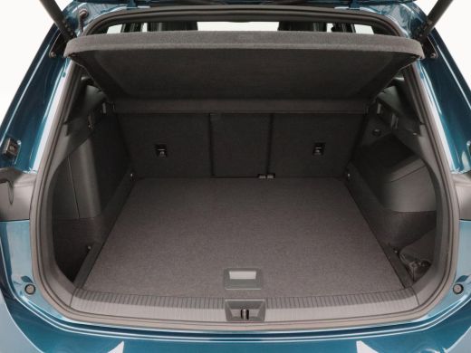 Volkswagen Tiguan 1.5 eHybrid 272 Pk Automaat R-Line | Trekhaak | Head-up | 360&deg; Camera | Stoel/Stuur Verwarming | ... ActivLease financial lease