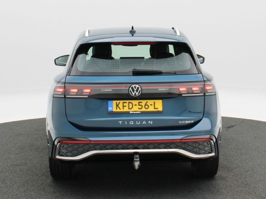Volkswagen Tiguan 1.5 eHybrid 272 Pk Automaat R-Line | Trekhaak | Head-up | 360&deg; Camera | Stoel/Stuur Verwarming | ... ActivLease financial lease