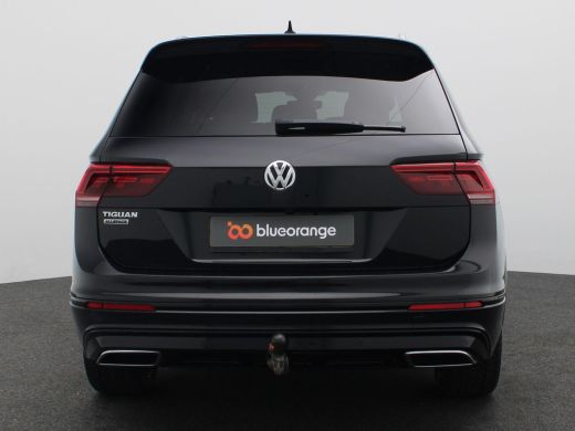 Volkswagen Tiguan Allspace 1.5 TSI Highline Business R 7p. 150PK DSG Trekhaak, 20", Black Style, Head-Up Display, Achteruitr... ActivLease financial lease