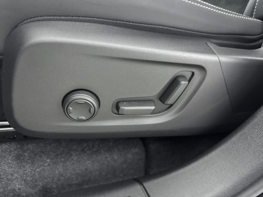 Volvo  EX40 Single Motor Extended Range Ultra 82 kWh | Panoramadak | BLIS | Stoel+Stuurverwarming | All Seaso... ActivLease financial lease