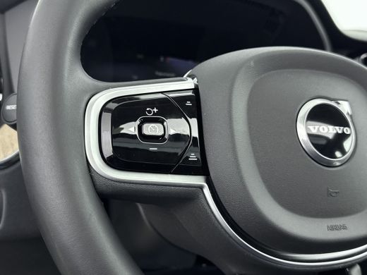 Volvo  XC60 NEW MODEL 2.0 T6 Plug-in hybrid AWD Plus Dark | Panoramadak | PDC V+A en 360 Camera | Stoel+stuur... ActivLease financial lease