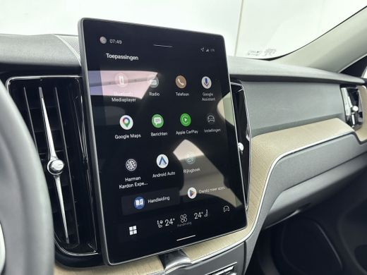 Volvo  XC60 NEW MODEL 2.0 T6 Plug-in hybrid AWD Plus Dark | Panoramadak | PDC V+A en 360 Camera | Stoel+stuur... ActivLease financial lease