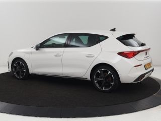 CUPRA Leon 1.4 eHybrid | SOH 90% | Carplay | Stoelverwarming | Adaptive cruise | Memory | Camera | Sfeerverl...