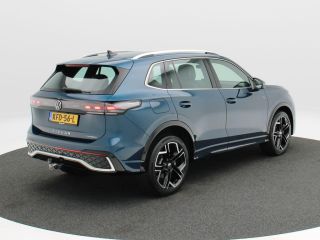 Volkswagen Tiguan 1.5 eHybrid 272 Pk Automaat R-Line | Trekhaak | Head-up | 360&deg; Camera | Stoel/Stuur Verwarming | ...