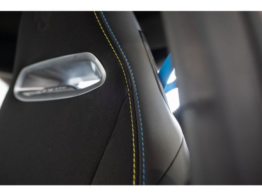 Abarth 500e 42 kWh | 8 Jaar Garantie | SOH 100% | Navigatie | Climate Controle | Parkeersensoren | Apple Carp... ActivLease financial lease