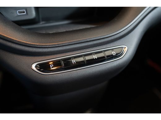 Abarth 500e 42 kWh | 8 Jaar Garantie | SOH 100% | Navigatie | Climate Controle | Parkeersensoren | Apple Carp... ActivLease financial lease