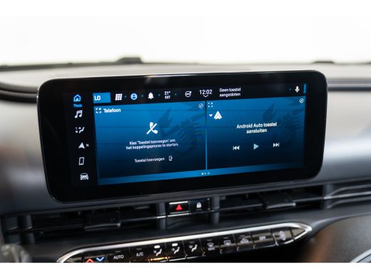 Abarth 500e 42 kWh | 8 Jaar Garantie | SOH 100% | Navigatie | Climate Controle | Parkeersensoren | Apple Carp... ActivLease financial lease