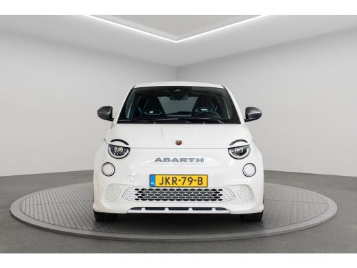 Abarth 500e 42 kWh | 8 Jaar Garantie | SOH 100% | Navigatie | Climate Controle | Parkeersensoren | Apple Carp... ActivLease financial lease