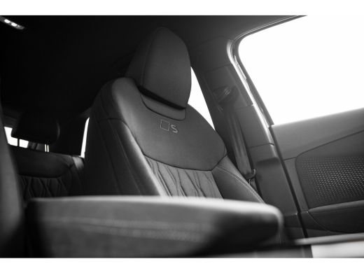 Audi Q3 1.5 200kW e-hybrid S edition | Tech Pro | HUD | Matrix LED | ActivLease financial lease