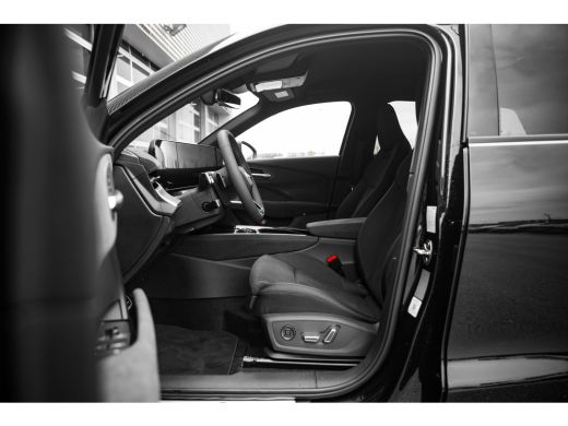 Audi Q3 1.5 200kW e-hybrid S edition | Tech Pro | HUD | Matrix LED | ActivLease financial lease