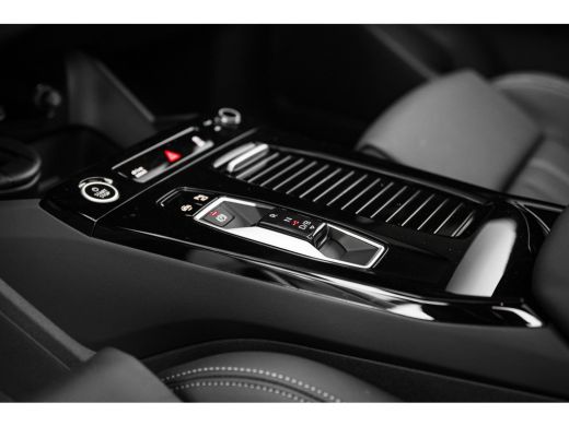 Audi Q6 e-tron 185 kW | Luchtvering | Panoramadak | Trekhaak | HUD | Bang & Olufsen 3D | ActivLease financial lease
