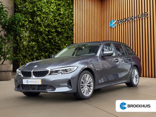 BMW 3 Serie Touring 320e Business Edition Plus | Trekhaak | Panoramadak | Stoelverwarming | Leder