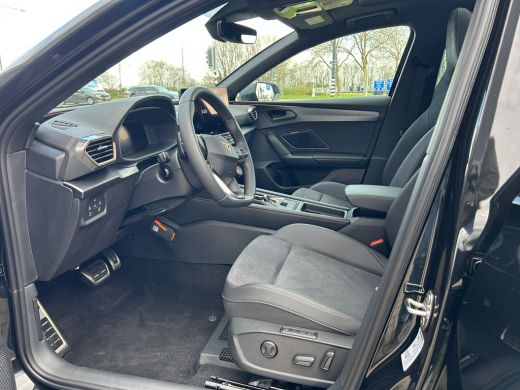 CUPRA Leon Sportstourer VZ Performance 1.5 TSI e-Hybrid 200 kW / 272 PK Stationwagen 6 versn. DSG ActivLease financial lease