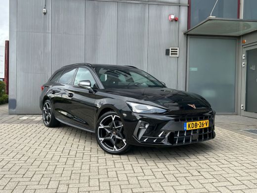 CUPRA Leon Sportstourer VZ Performance 1.5 TSI e-Hybrid 200 kW / 272 PK Stationwagen 6 versn. DSG ActivLease financial lease