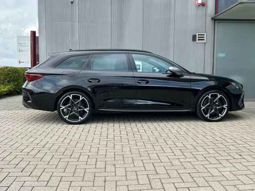 CUPRA Leon Sportstourer VZ Performance 1.5 TSI e-Hybrid 200 kW / 272 PK Stationwagen 6 versn. DSG ActivLease financial lease