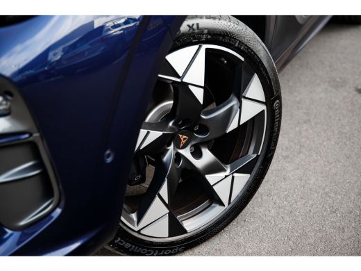 CUPRA Terramar 1.5 TSI e-Hybrid 272pk VZ Performance | Panoramadak | Trekhaak | 360 Camera | Sennheiser | 20" ActivLease financial lease