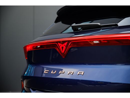 CUPRA Terramar 1.5 TSI e-Hybrid 272pk VZ Performance | Panoramadak | Trekhaak | 360 Camera | Sennheiser | 20" ActivLease financial lease