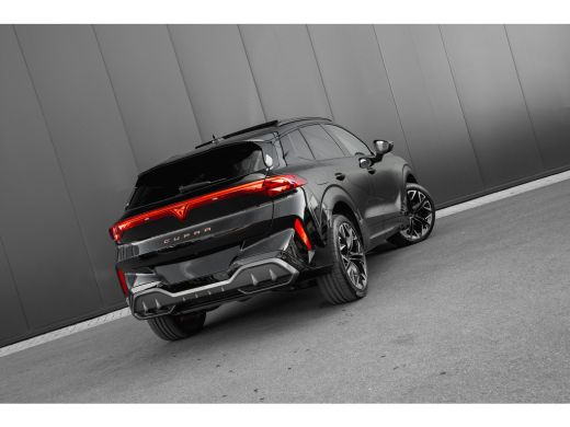 CUPRA Terramar 1.5 TSI e-Hybrid 272pk VZ Performance | Panoramadak | Trekhaak | 360 Camera | Sennheiser | 20" ActivLease financial lease