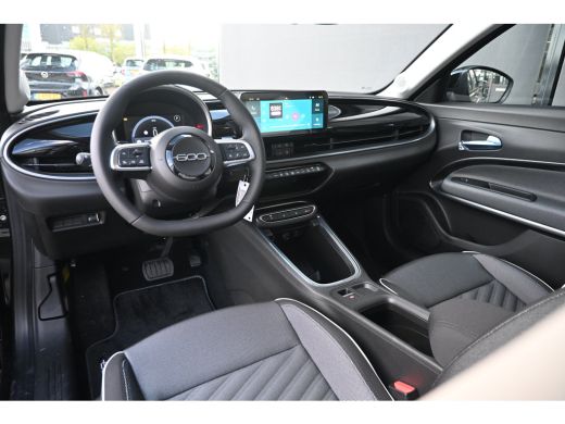 Fiat 600 1.2 Hybrid Icon 145pk DEMO-DEAL! 8 Jaar Garantie! | Allseason | Navigatie by App | Cruise Control... ActivLease financial lease