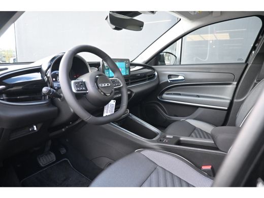 Fiat 600 1.2 Hybrid Icon 145pk DEMO-DEAL! 8 Jaar Garantie! | Allseason | Navigatie by App | Cruise Control... ActivLease financial lease