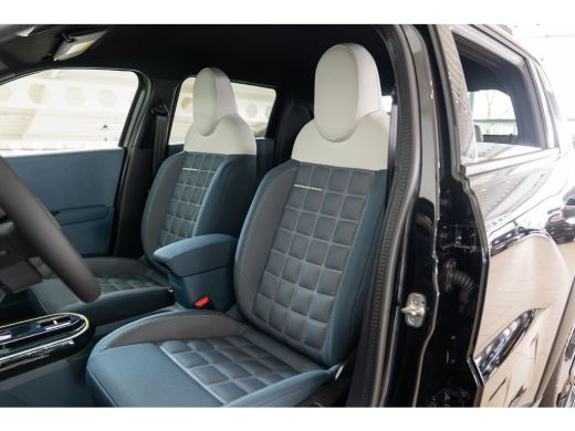 Fiat Grande Panda 1.2 Hybrid La Prima | 8 Jaar Garantie | Camera | Navigatie | Climate Controle | Parkeersensoren |... ActivLease financial lease