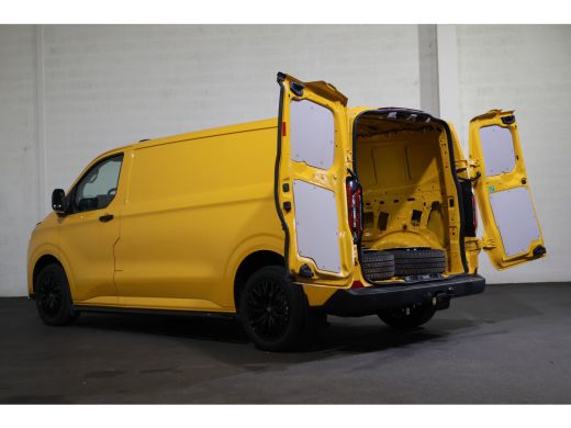 Ford E-Transit Custom 340 L2 H1 Trend 65 kWh Black Line ActivLease financial lease