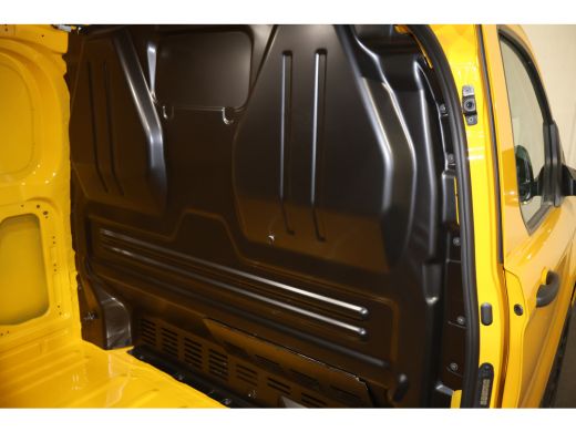 Ford E-Transit Custom 340 L2 H1 Trend 65 kWh Black Line ActivLease financial lease