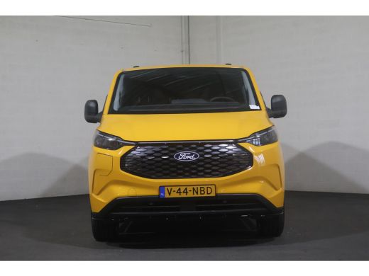 Ford E-Transit Custom 340 L2 H1 Trend 65 kWh Black Line ActivLease financial lease