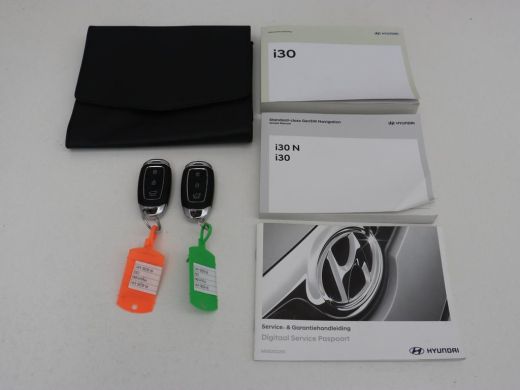 Hyundai i30 1.0 T-GDi MHEV Comfort | Carplay | Camera | Keyless | Navigatie | Climate control | Bluetooth | C... ActivLease financial lease