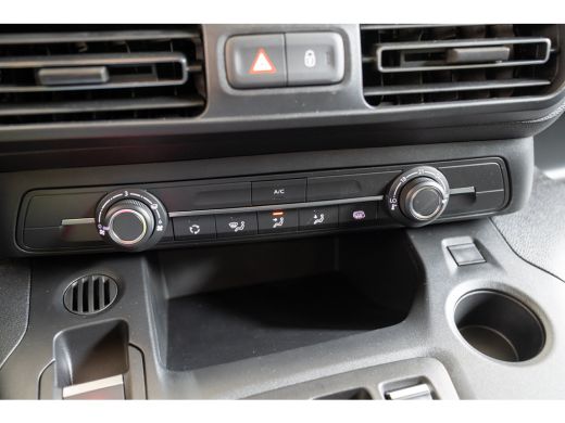 Opel Combo-e 136 L1 50kWh | SOH 100% | Navigatie | Camera | Parkeersensoren | Apple Carplay & Android Auto | L... ActivLease financial lease