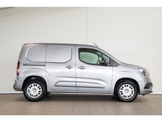 Opel Combo-e 136 L1 50kWh | SOH 100% | Navigatie | Camera | Parkeersensoren | Apple Carplay & Android Auto | L... ActivLease financial lease