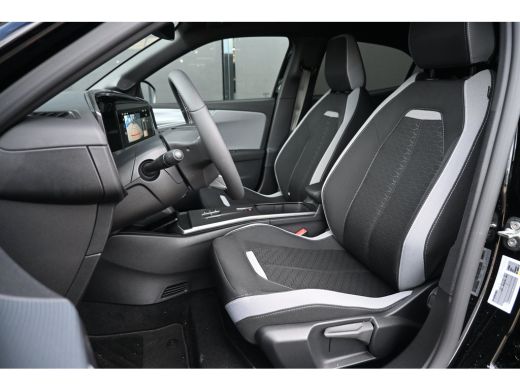 Opel Mokka-e Business Edition 54 kWh DEMO-DEAL! 8 Jaar Garantie! | Adaptive Cruise | Stuur/Stoelverwarming | N... ActivLease financial lease
