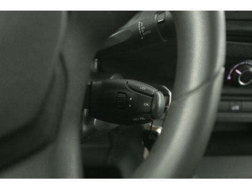 Opel Vivaro 1.5 CDTI L3H1 | Airco | Cruise | 3 Zits | Parkeersens. | Imperiaal | Kasten | Elektrpakket ActivLease financial lease