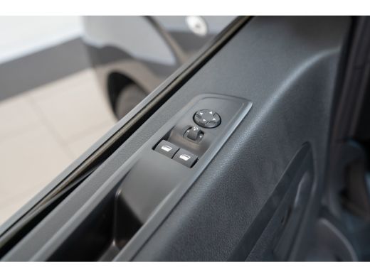 Opel Vivaro 2.0 CDTI L2H1 180PK Automaat | Camera | Navigatie | Parkeersensoren | Apple Carplay & Android Aut... ActivLease financial lease