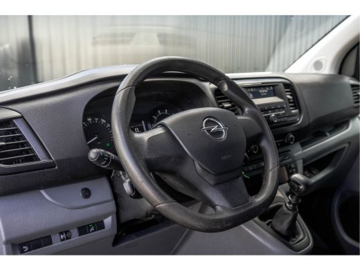 Opel Vivaro L3H1 | 3-Zits | Cruise | PDC | Imperiaal | Airco ActivLease financial lease