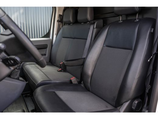 Opel Vivaro L3H1 | 3-Zits | Cruise | PDC | Imperiaal | Airco ActivLease financial lease