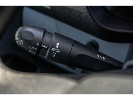 Opel Vivaro L3H1 | 3-Zits | Cruise | PDC | Imperiaal | Airco ActivLease financial lease