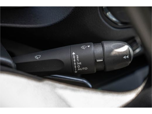 Opel Vivaro L3H1 | 3-Zits | Cruise | PDC | Imperiaal | Airco ActivLease financial lease