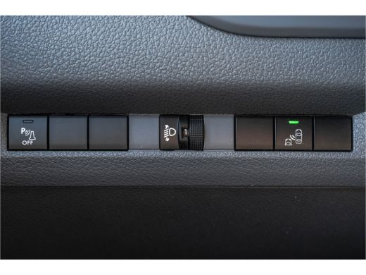 Opel Vivaro L3H1 | 3-Zits | Cruise | PDC | Imperiaal | Airco ActivLease financial lease