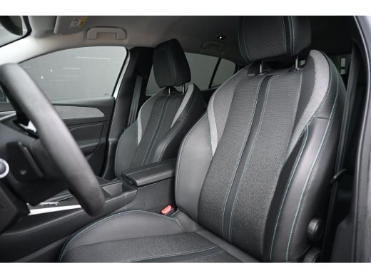 Peugeot 408 1.2 Hybrid 145 e-DCS6 Allure | Navigatie | Adaptive Cruise | Keyless-Entry | 19"LMV | Parkeersens... ActivLease financial lease