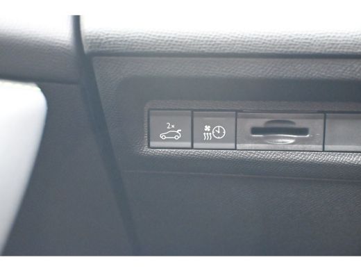 Peugeot 408 GT Avantage 58 kWh DEMO-DEAL! 8 Jaar Garantie! | Adaptive Cruise | Elektr. Stoelen | Elektr. Acht... ActivLease financial lease