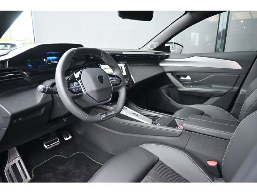 Peugeot 408 GT Avantage 58 kWh DEMO-DEAL! 8 Jaar Garantie! | Adaptive Cruise | Elektr. Stoelen | Elektr. Acht... ActivLease financial lease