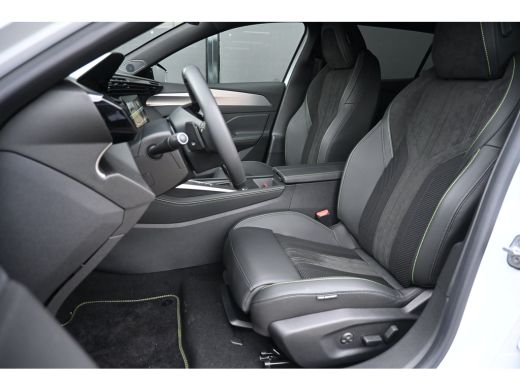 Peugeot 408 GT Avantage 58 kWh DEMO-DEAL! 8 Jaar Garantie! | Adaptive Cruise | Elektr. Stoelen | Elektr. Acht... ActivLease financial lease