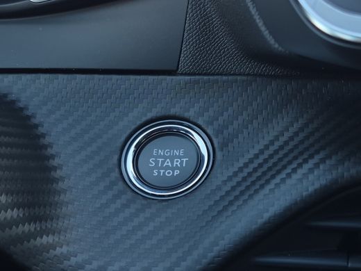 Peugeot e-2008 EV Allure Avantage 54 kWh Camera | Full LED | Keyless | Full map navigatie |  Carplay/android auto | ActivLease financial lease