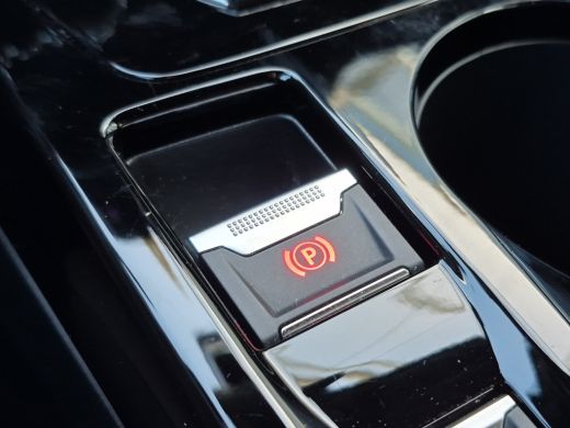 Peugeot e-2008 EV Allure Avantage 54 kWh Camera | Full LED | Keyless | Full map navigatie |  Carplay/android auto | ActivLease financial lease