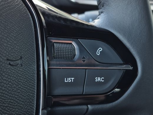 Peugeot e-2008 EV Allure Avantage 54 kWh Camera | Full LED | Keyless | Full map navigatie |  Carplay/android auto | ActivLease financial lease